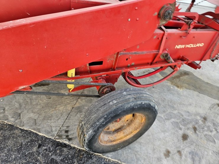 new-holland-268-image-17