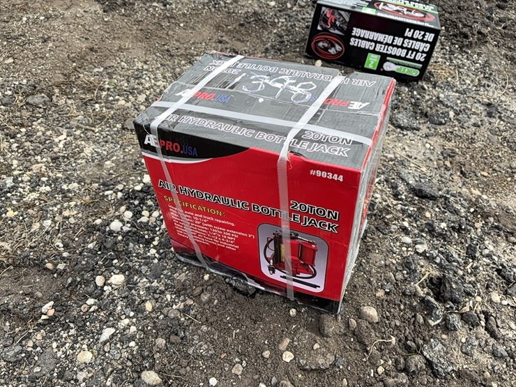 new-20-ton-air-hydraulic-bottle-jack-new-support-equipment-image-1