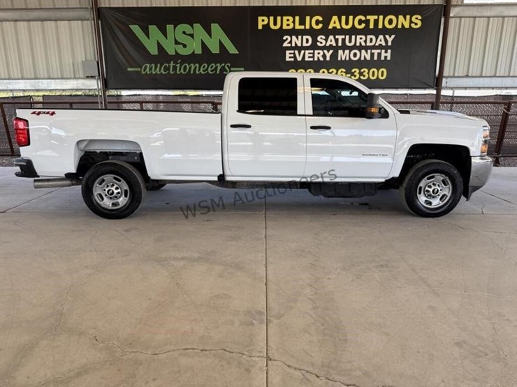 2019-chevrolet-silverado-2500hd-image-1