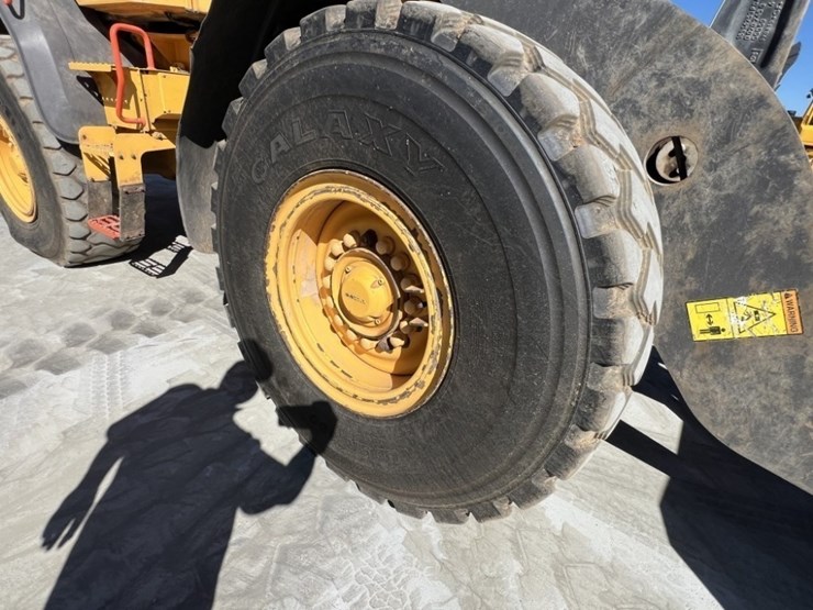 2020-volvo-l70h-image-33