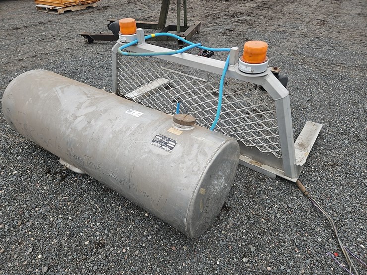 mack-100-gallon-aluminum-fuel-tank,-image-1