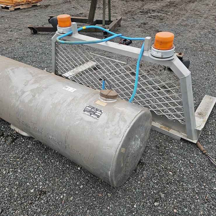MACK 100 GALLON ALUMINUM FUEL TANK,