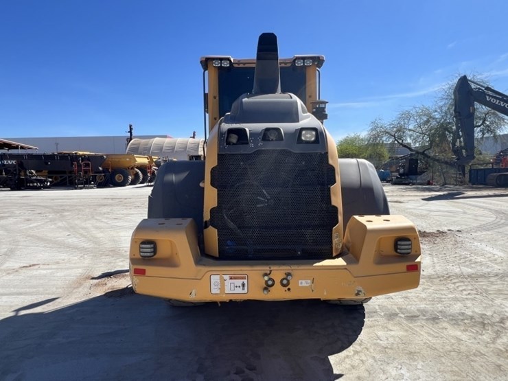 2022-volvo-l90h-image-4