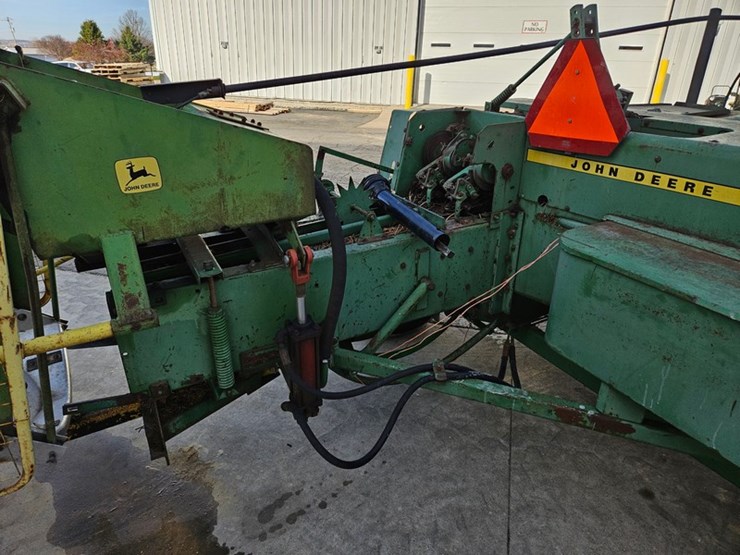 john-deere-327-image-34