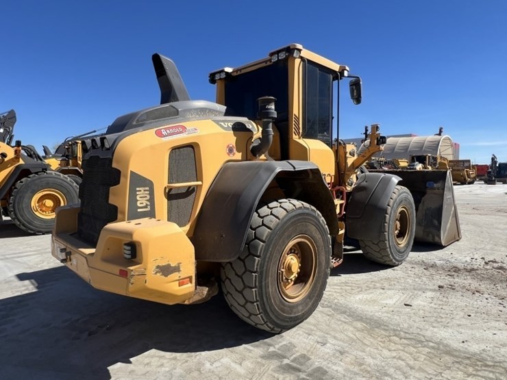 2022-volvo-l90h-image-5