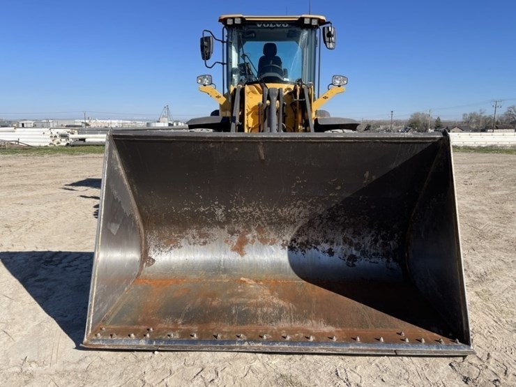 2023-volvo-l70h-image-8