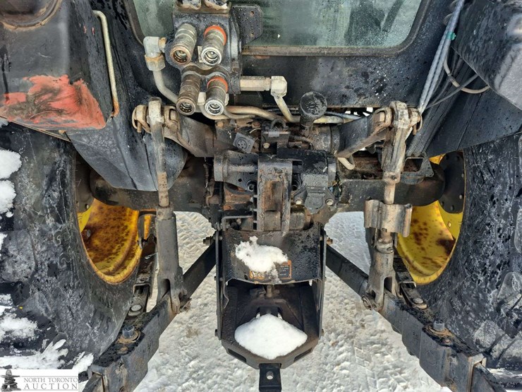2006-john-deere-5325-image-32