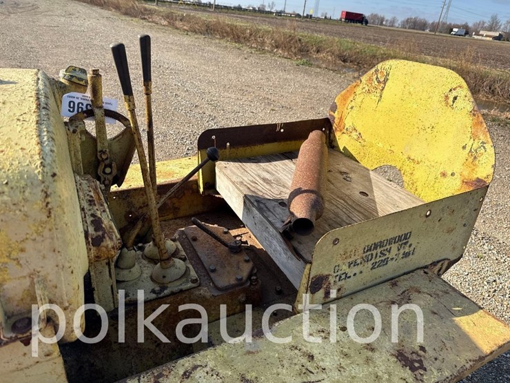 caterpillar-22-image-6