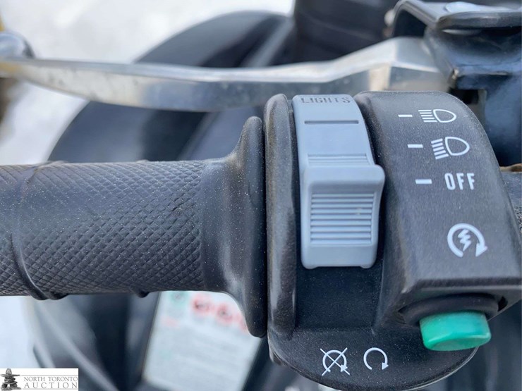 2010-yamaha-grizzly-550-image-11