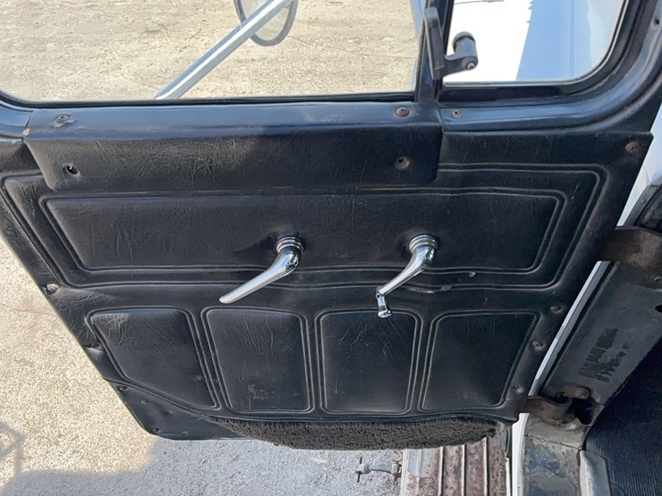 mack-rd688s-image-14