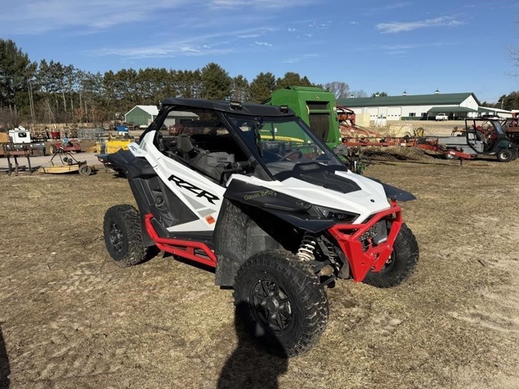 2022-polaris-pro-xp-sport-utv-image-3