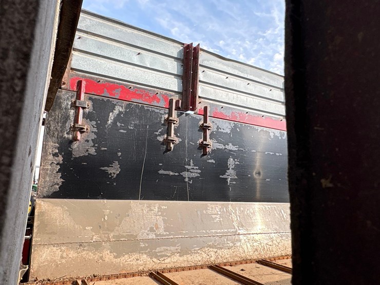 roorda-8ft-x-20ft-rear-unload-silage-wagon-image-40