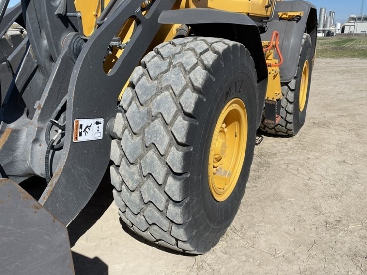 2023-volvo-l70h-image-9