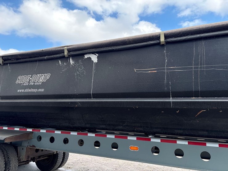 2015-smithco-side-dump-image-14