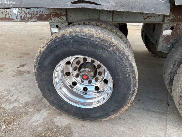 2015-smithco-side-dump-image-44