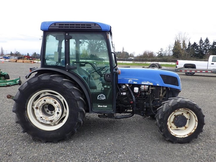 new-holland-t4060f-image-4