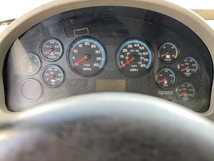 2016-international-durastar-4300-image-14