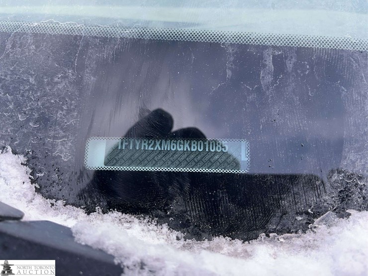 2016-ford-transit-image-8