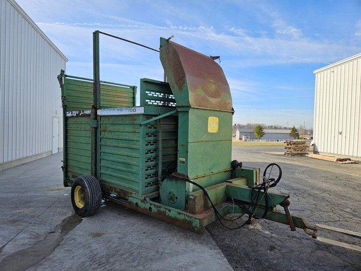 john-deere-100-image-7