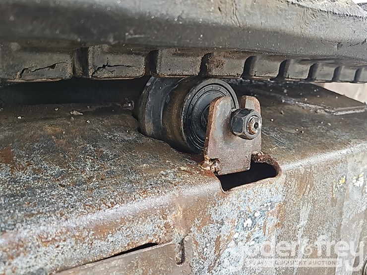 2005-bobcat-341-image-10