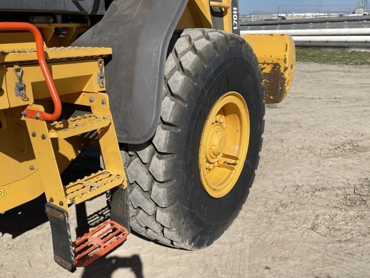 2023-volvo-l70h-image-10