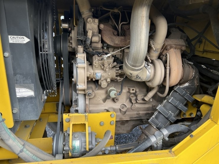 2015-superior-broom-dt80j-image-27