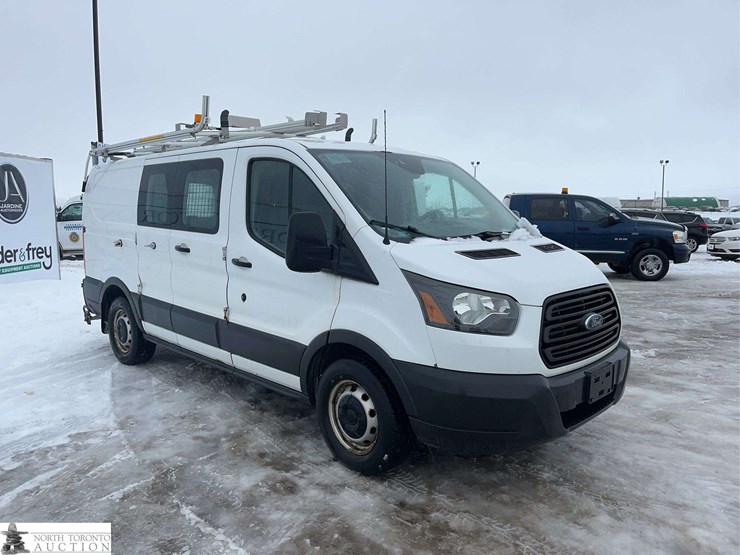 2016-ford-transit-image-6