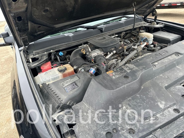 2012-chevrolet-3500hd-image-10