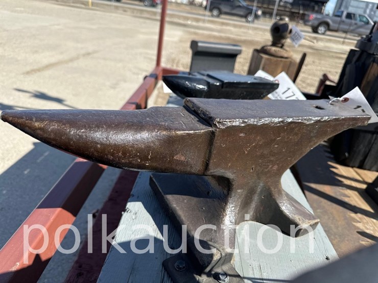 1731---21.5"-x-3.5"-anvil---from-the-harlan-beer-estate-image-4