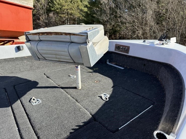 1992-skeeter-s-135-17'-boat-with-trailer-image-10