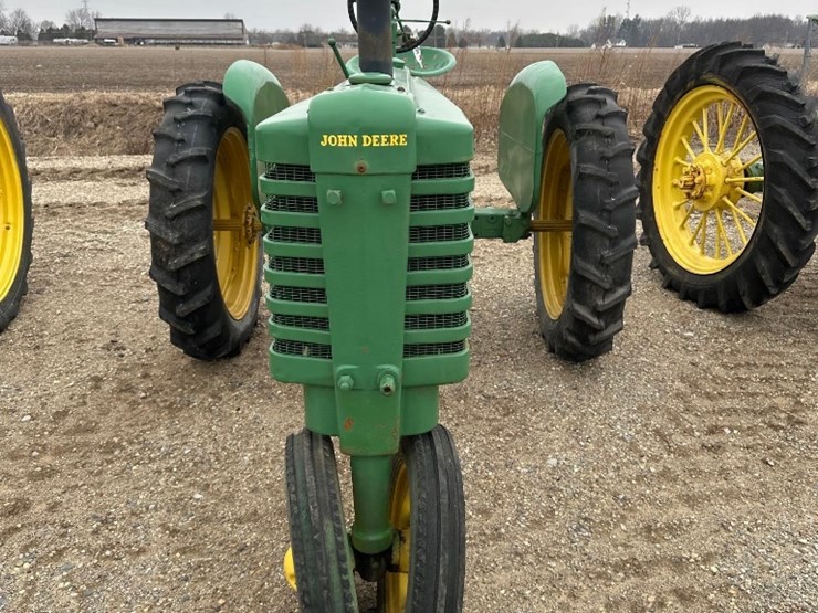 john-deere-h-image-2