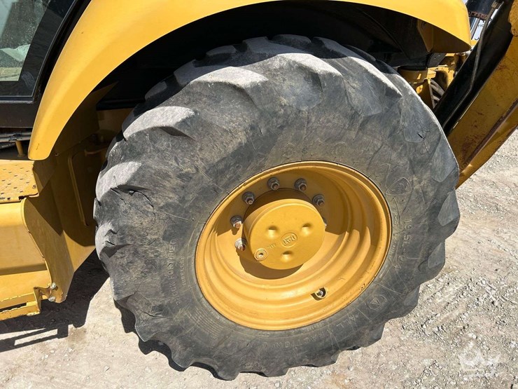 2011-caterpillar-420e-image-35