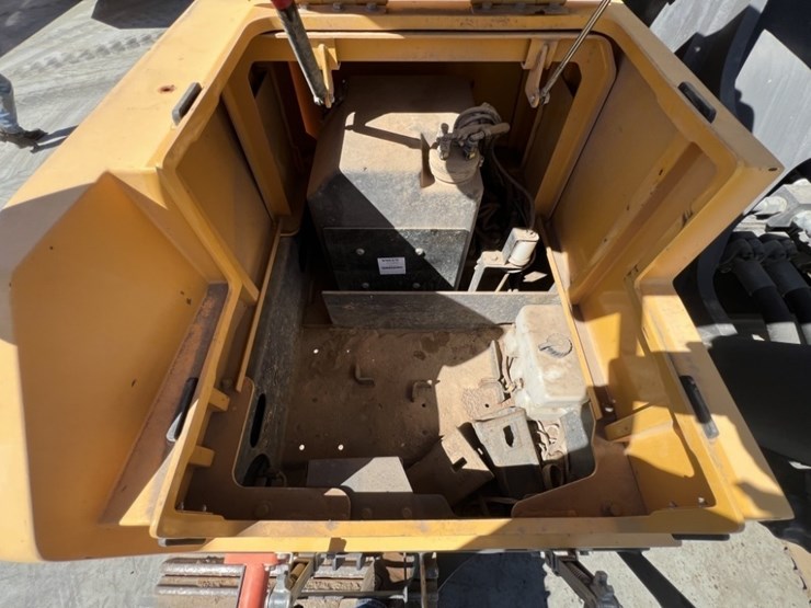 2019-volvo-ec380el-image-32