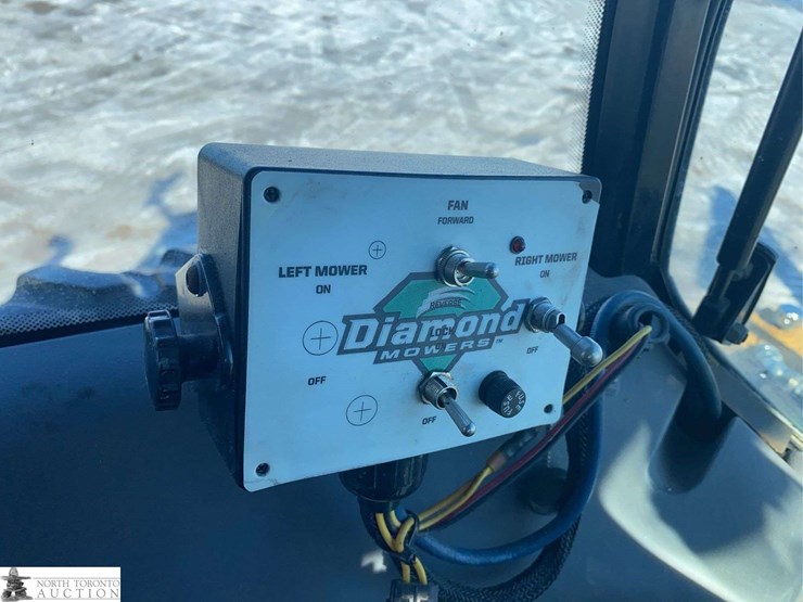 2013-new-holland-tv6070-image-24