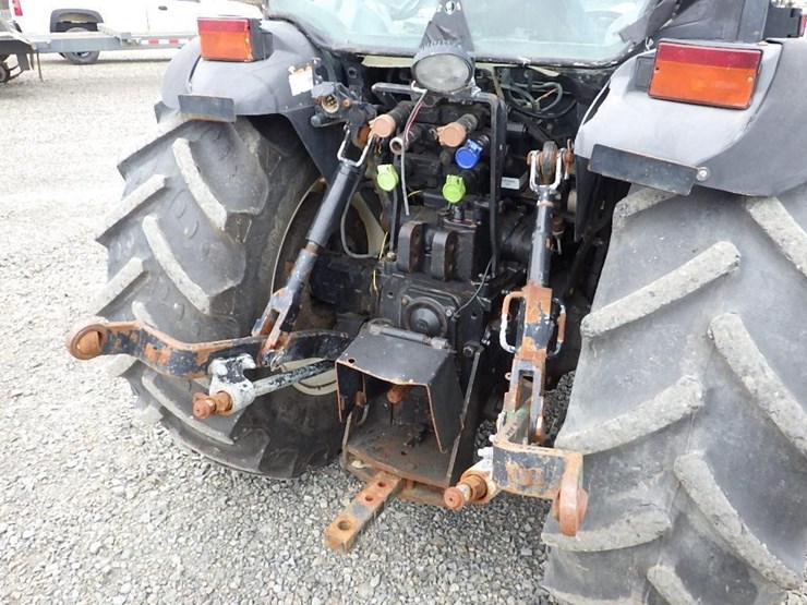 new-holland-t4060f-image-9