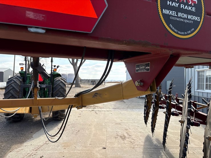 darf-1017-fd-wheel-rake--1-owner-image-22