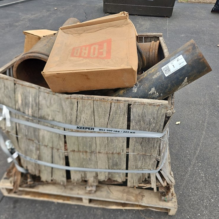 QUANTITY OF WATER MAIN FITTINGS