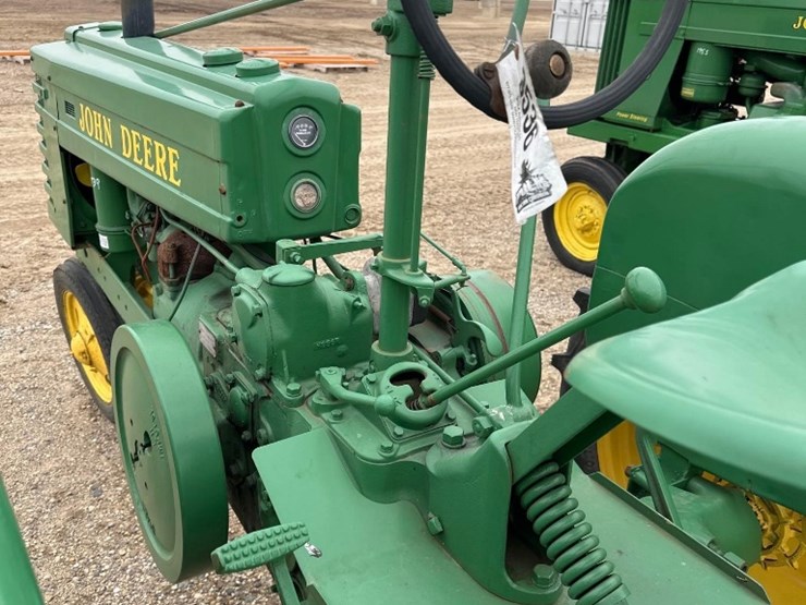 john-deere-h-image-8