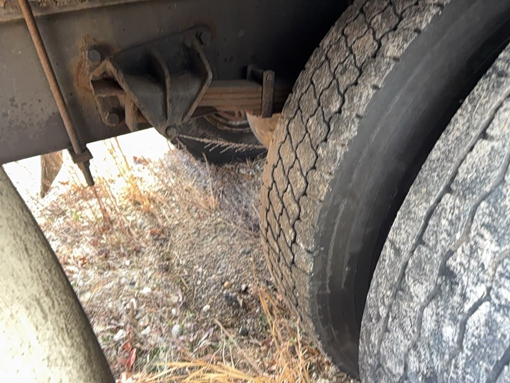 2015-international-durastar-4300-image-9