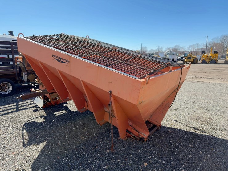 swenson-10'-sand/salt-spreader-image-4
