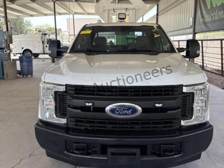 2019-ford-f250-image-3