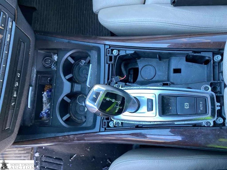 2011-bmw-x5-image-18