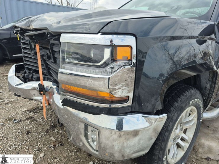 2017-chevrolet-silverado-1500-image-23