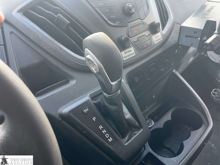 2016-ford-transit-image-11