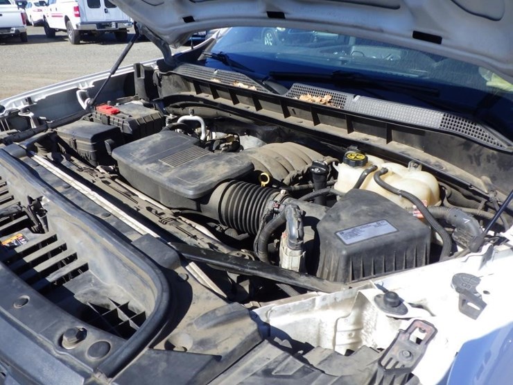 2020-chevrolet-1500-image-8