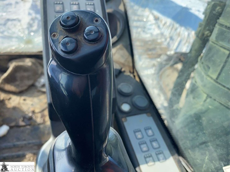 liebherr-r946-lc-image-13