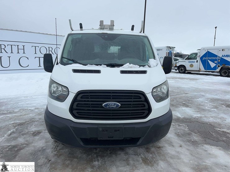 2016-ford-transit-image-7