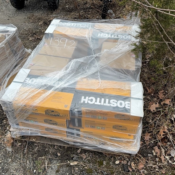 NEW 1 PALLET (12 CASES) STANLEY BOSTICH 3" 21 DEGREE FULL HEAD FRAMING NAIL (4000 COUNT) AND (3) AN924 MAKITA 21 DEGREE AIR FRAMING NAILER