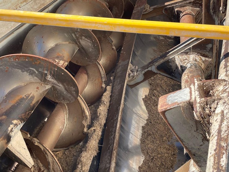 2024-herd-boss-6160-mixer-wagon--1-owner-image-46