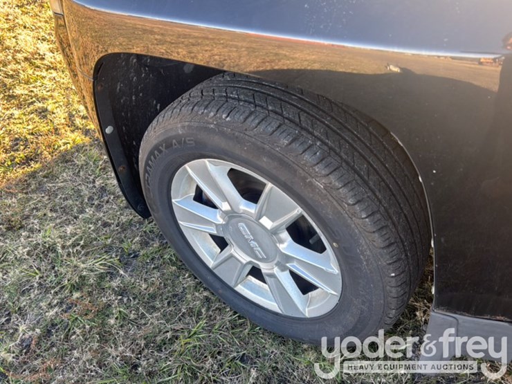 2012-gmc-terrain-image-11